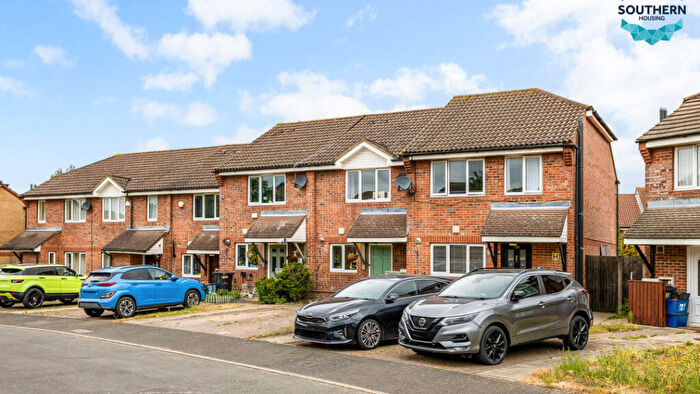 2 Bedroom Terraced House For Sale In Adams Way, Croydon, Surrey, CR0