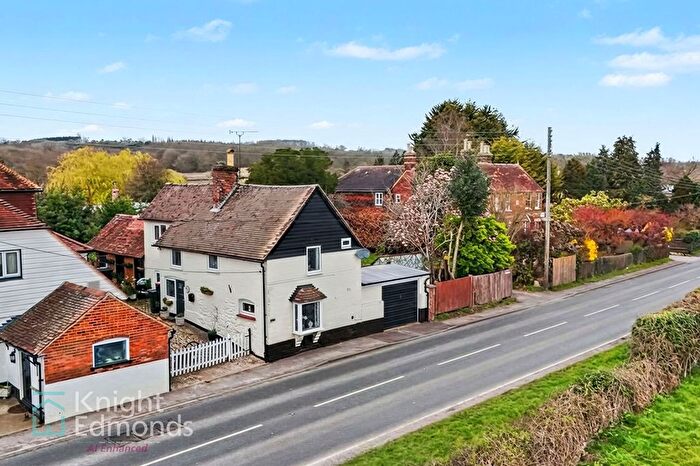 3 Bedroom Detached House For Sale In Maidstone Road, Nettlestead Green, ME18