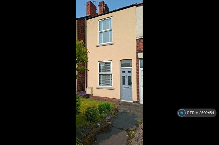 2 Bedroom End Of Terrace House To Rent In Derby Road, Chesterfield, S40
