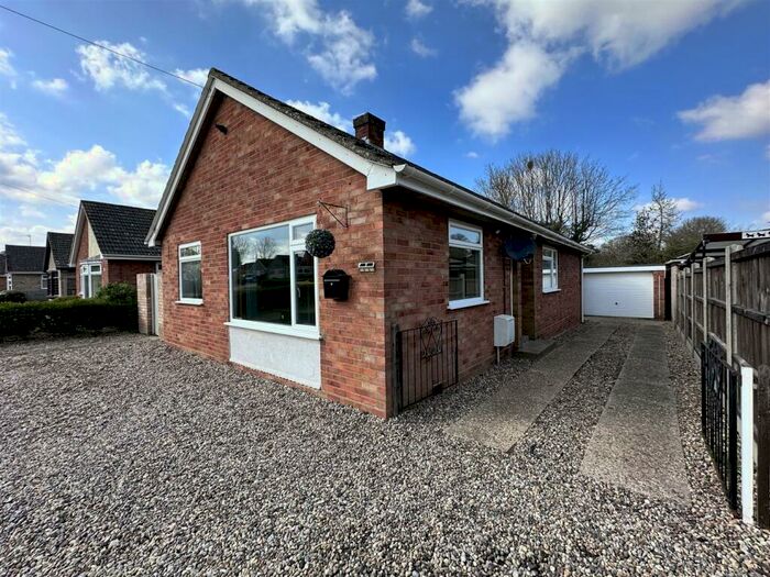 3 Bedroom Detached House To Rent In Birchfield Gardens, Mulbarton, Norwich, NR14