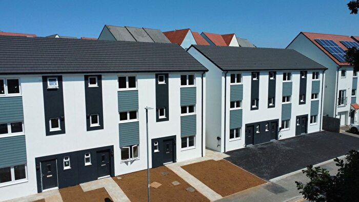 4 Bedroom Terraced House For Sale In Chaucer Way, Manadon, Plymouth, PL5