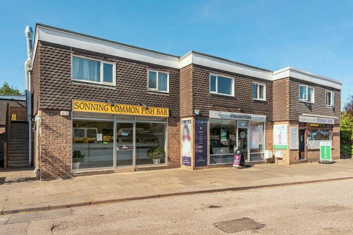 2 Bedroom Apartment To Rent In Sonning Common, Reading, RG4