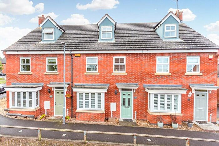 3 Bedroom Town House To Rent In Patenall Way, Higham Ferrers, NN10