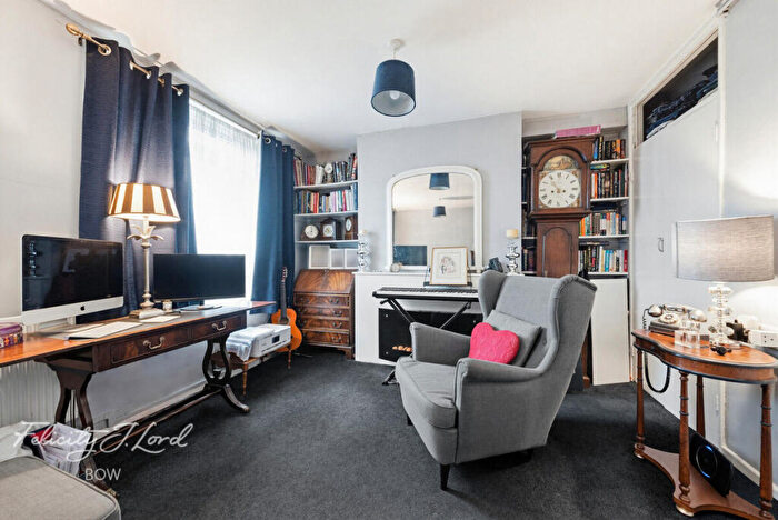 1 Bedroom Flat For Sale In Devons Road, London, E3