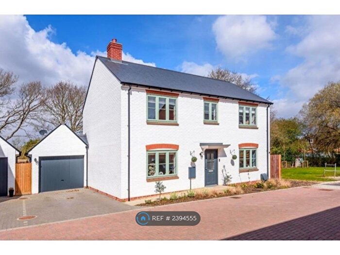 3 Bedroom Detached House To Rent In Wanborough Way, Ash Green, Aldershot, GU12