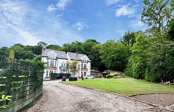 5 Bedroom Detached House To Rent In Waterside Farm, Disley, SK12