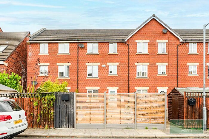 4 Bedroom Terraced House For Sale In Chancel Road, Wakefield, WF1