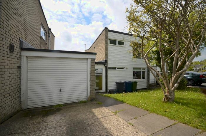 3 Bedroom Detached House To Rent In Pheasant Drive, Downley, High Wycombe, Buckinghamshire HP13