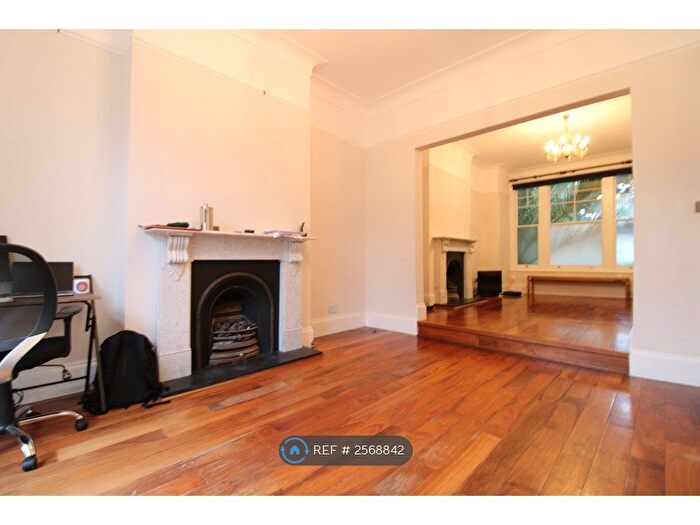 5 Bedroom Terraced House To Rent In Byrne Road, London, SW12