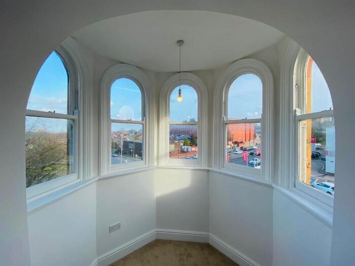 1 Bedroom Flat To Rent In Front Street, Pontefract, WF8