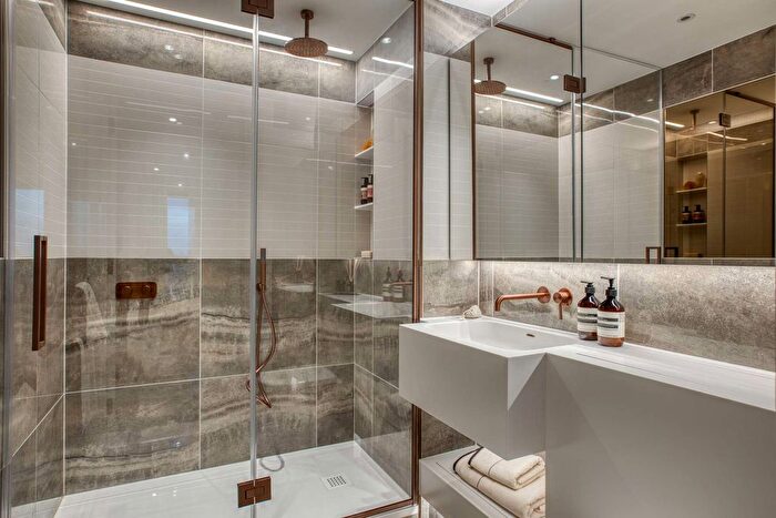 3 Bedroom Flat For Sale In Wood Lane, London, W12