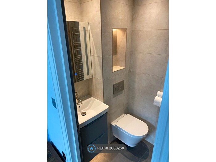 2 Bedroom Flat To Rent In Old Street, London, EC1V