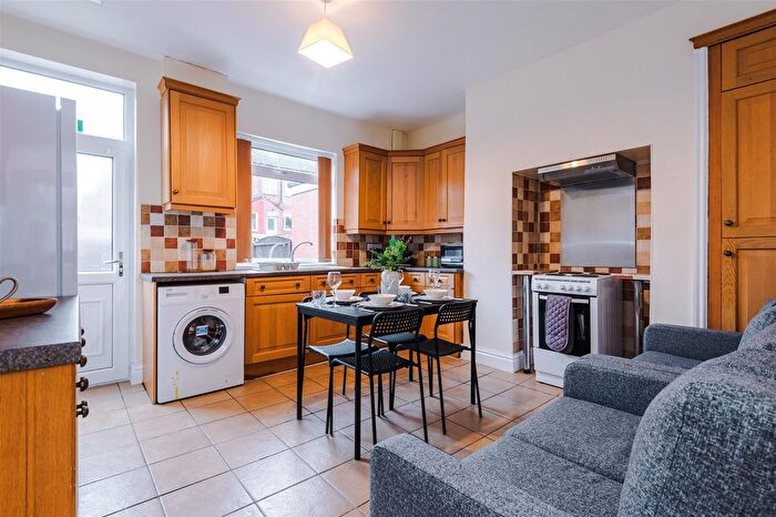 3 Bedroom Terraced House To Rent In Victoria Street, Hemsworth, Pontefract, WF9