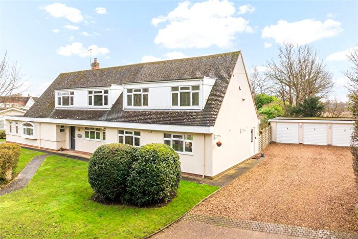 6 Bedroom Detached House For Sale In Church End, Kempston, Bedfordshire, MK43