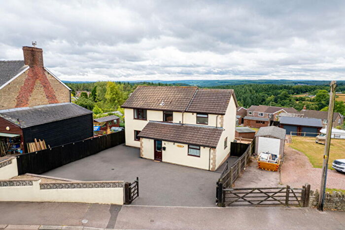 4 Bedroom Detached House For Sale In Forest Road, Ruardean Woodside, Ruardean, GL17