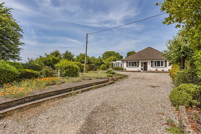 3 Bedroom Bungalow For Sale In Bridle Path, Charney Bassett, Wantage, OX12