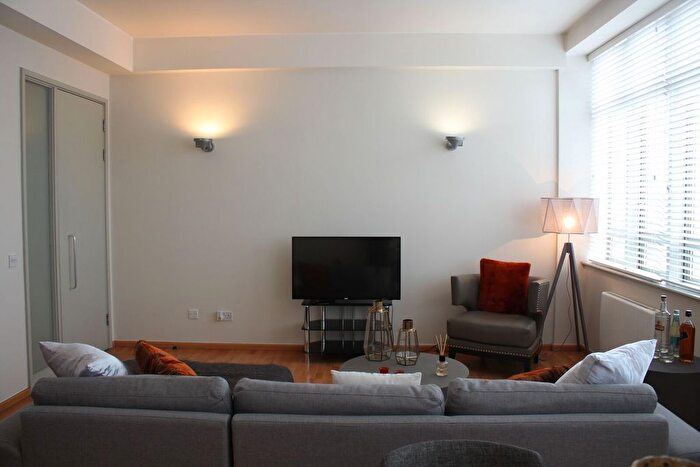 1 Bedroom Flat To Rent In City Road, City, London, EC1V