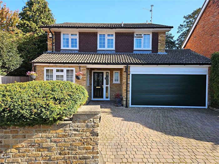 4 Bedroom Detached House For Sale In Grove Road, Church Crookham, Fleet, GU52