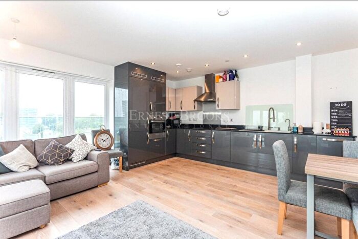2 Bedroom Apartment To Rent In Sacrist Apartments, - Abbey Road, Barking, IG11