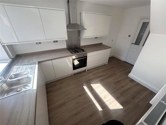 3 Bedroom Semi-Detached House To Rent In Gray Avenue, Framwellgate Moor, Durham, DH1