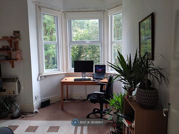 1 Bedroom Flat To Rent In Demesne Road, Manchester, M16