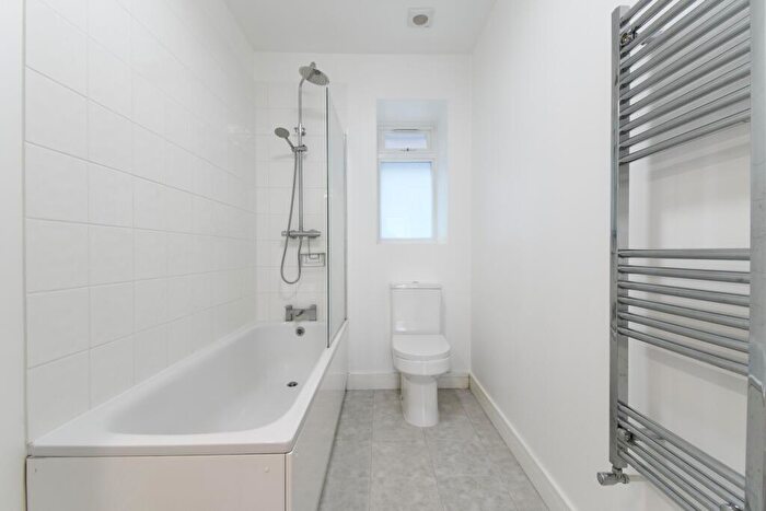 1 Bedroom Flat To Rent In Loveridge Mews, Kilburn, NW6