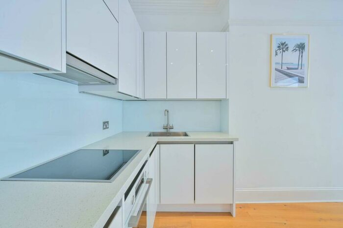 2 Bedroom Flat To Rent In Shroton Street, Marylebone, London, NW1