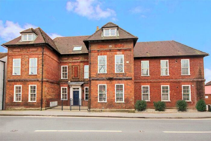 1 Bedroom Apartment To Rent In Old Woking, GU22