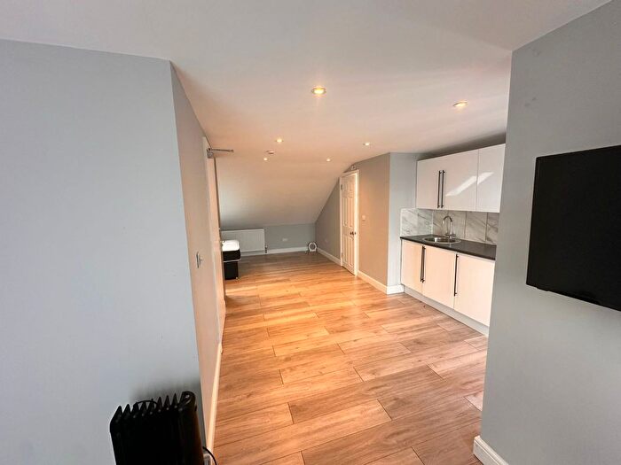 Studio To Rent In Brownhill Road, London, SE6