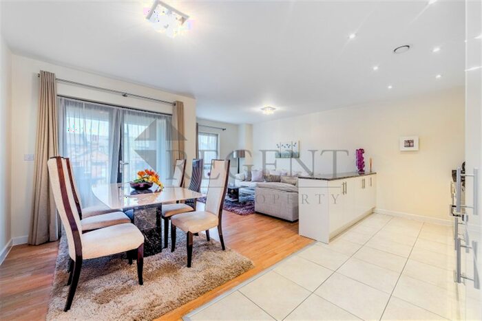 2 Bedroom Flat To Rent In Newman Close, London, NW10