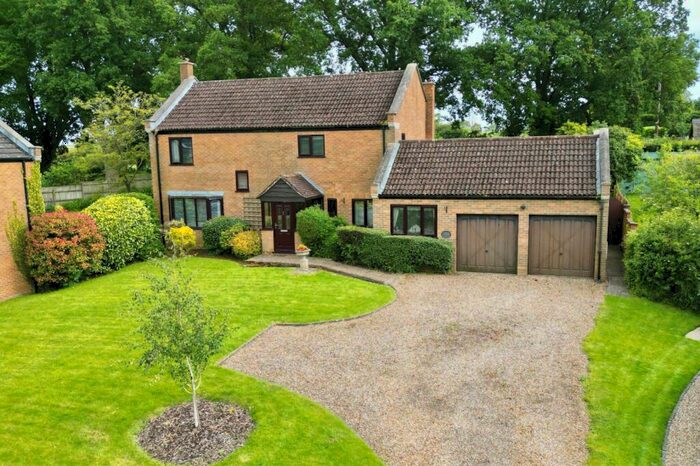 4 Bedroom Detached House For Sale In Pine Court, Little Brington, Northampton, NN7