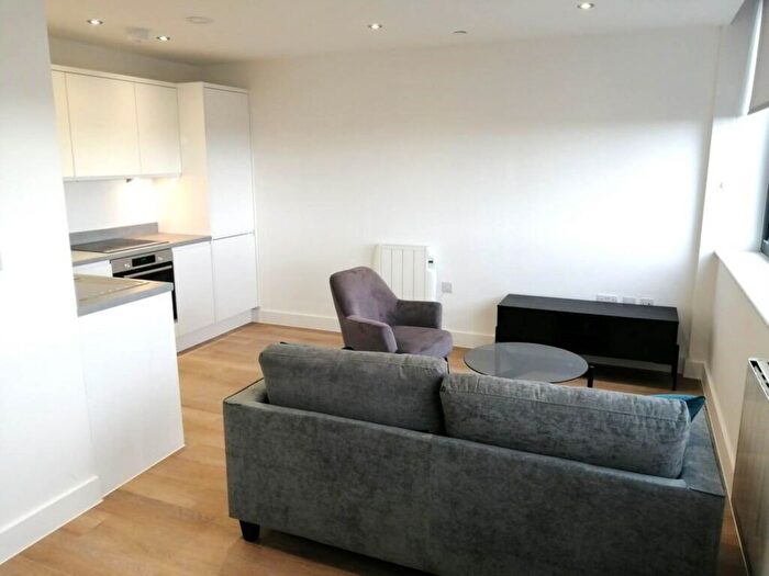 1 Bedroom Flat To Rent In Talbot Road, Manchester, M16