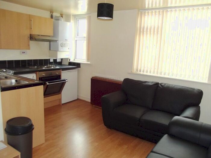 1 Bedroom Flat To Rent In Birchfields Road, Manchester, M13