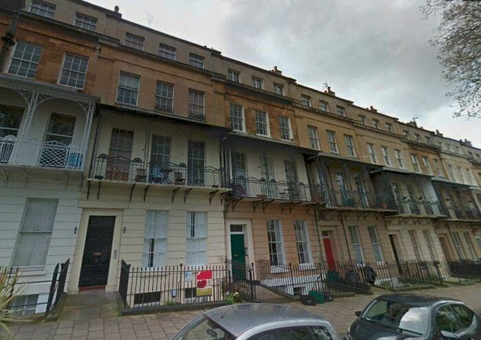 2 Bedroom Flat To Rent In Caledonia Place, Clifton, Bristol, BS8