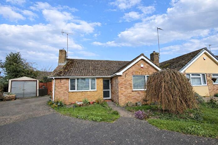 2 Bedroom Detached Bungalow For Sale In Poplars Close, Banbury, Oxfordshire, OX17