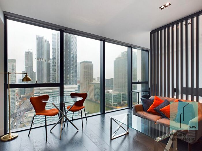 Apartment To Rent In Marsh Wall, Amory Tower, E14