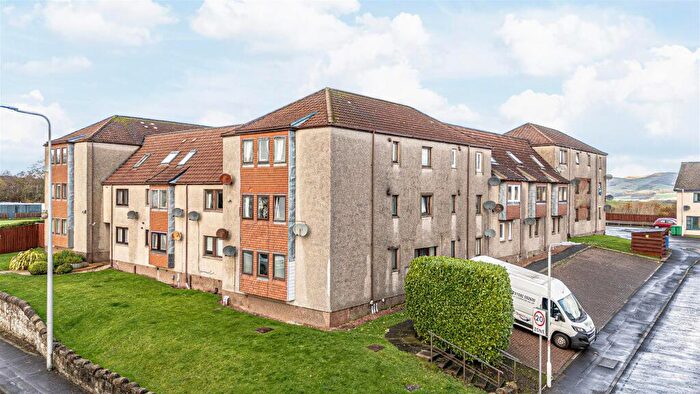 1 Bedroom Flat For Sale In Robert Smith Court, Lumphinnans, KY4