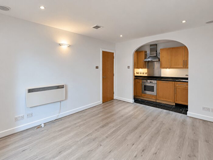 2 Bedroom Flat To Rent In Lyon Road, Harrow, HA1