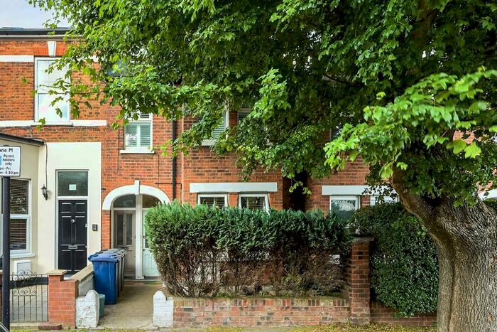 1 Bedroom Flat To Rent In Church Path, London, W4