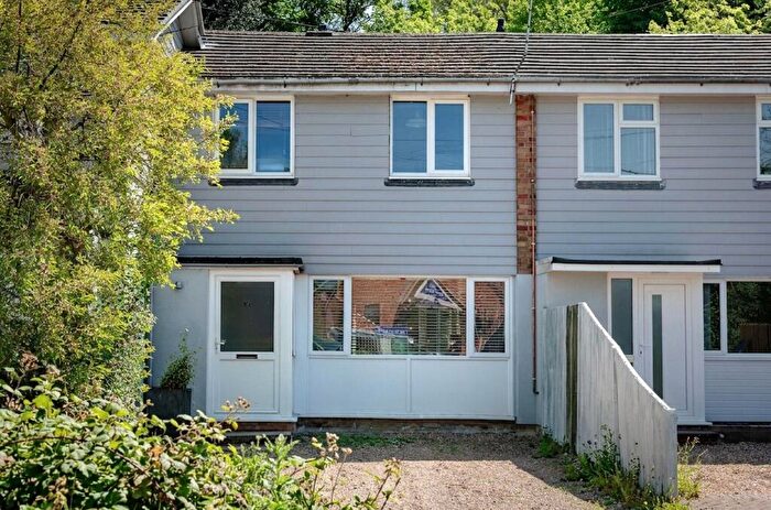 3 Bedroom Terraced House For Sale In Red Lion Lane, Farnham, GU9