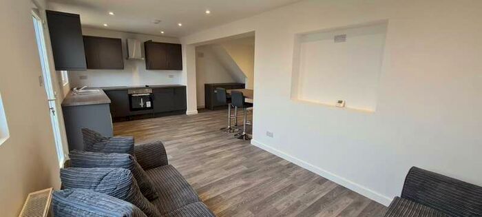 6 Bedroom Property To Rent In Pound Drive, Fishponds, Bristol BS16