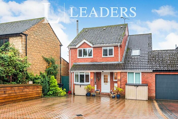 4 Bedroom Detached House To Rent In Hampden Close Faringdon, SN7