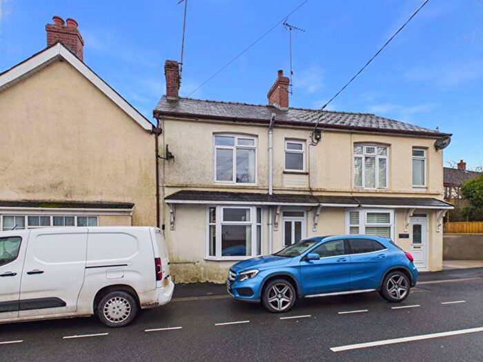 2 Bedroom Terraced House To Rent In Pwll Trap Road, St. Clears, SA33