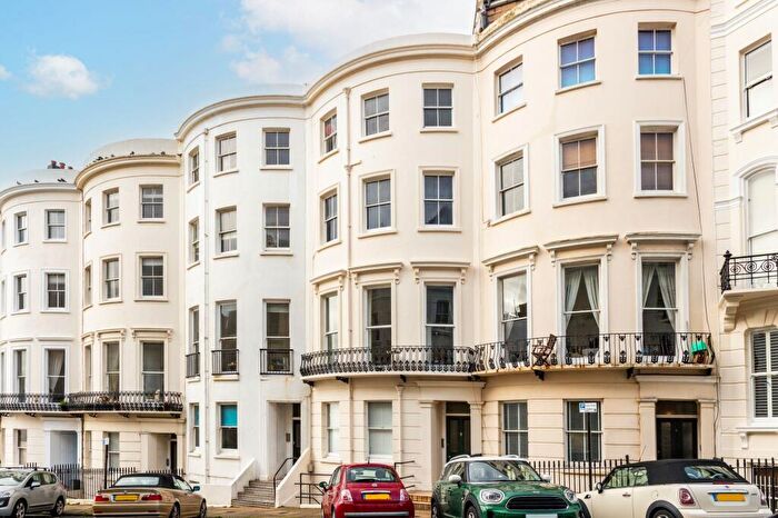 2 Bedroom Flat For Sale In Chesham Place, Brighton, BN2