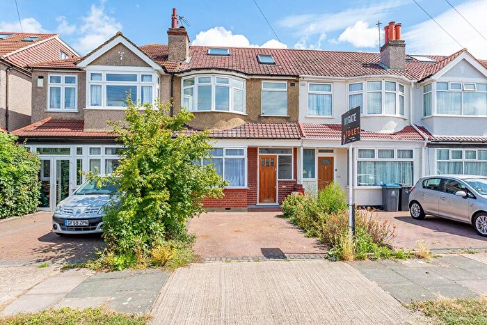 4 Bedroom Terraced House To Rent In Largewood Avenue, Surbiton, KT6
