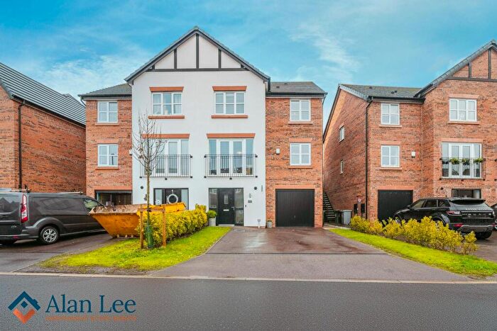 4 Bedroom Semi Detached House For Sale In Waterways Avenue, Macclesfield, SK11