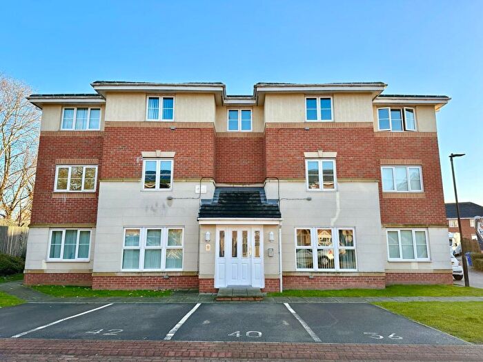 Flat To Rent In The Potteries, New Rossington, Doncaster, DN11