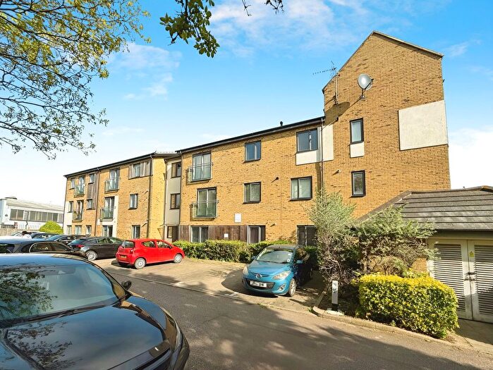 2 Bedroom Flat To Rent In Salisbury Road, Dartford, DA2
