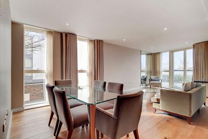 3 Bedroom Flat To Rent In Banning Street, London, SE10