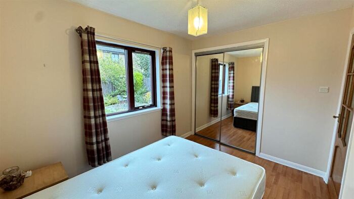 2 Bedroom Detached House To Rent In , Shieldhall Gardens Glasgow, G51